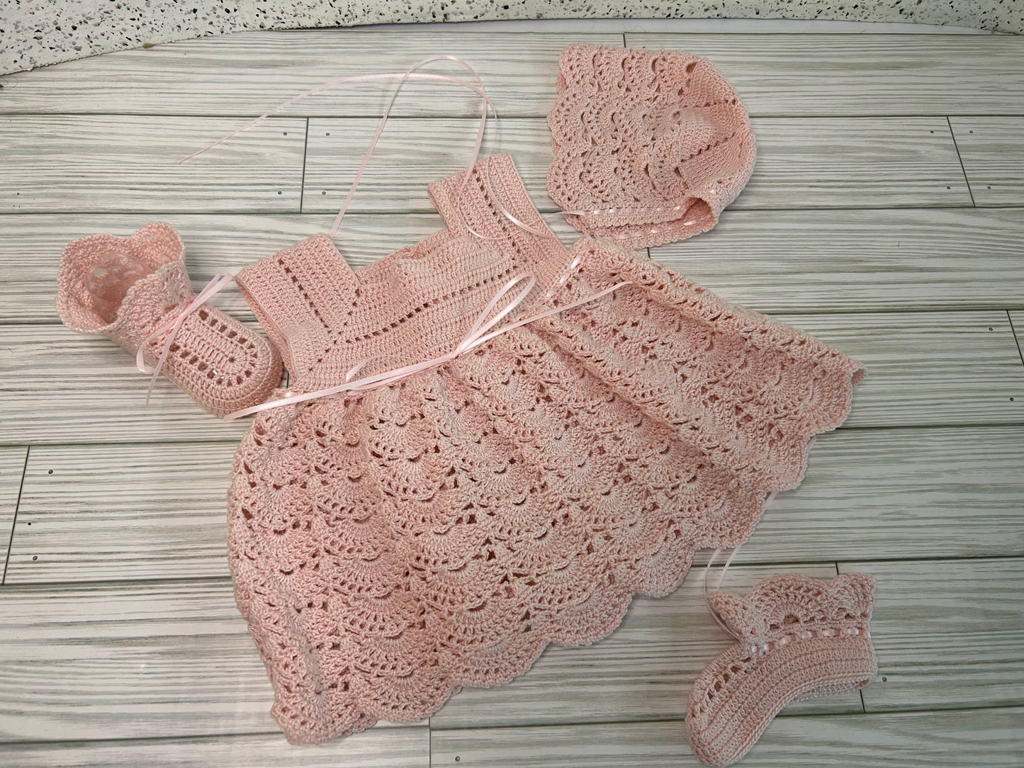 Open Crescent Outfit