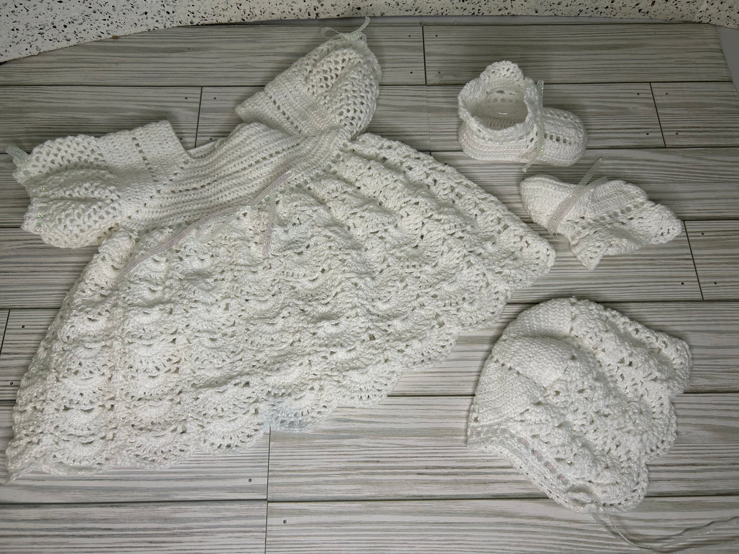 Open Crescent Outfit